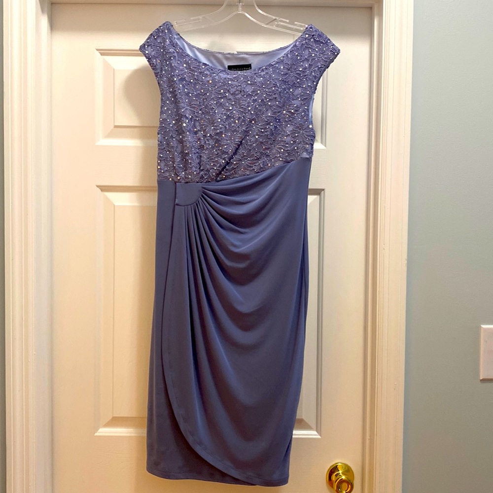 Connected Apparel LAVENDER sleeveless elegant dress with lace & sequins Size 10